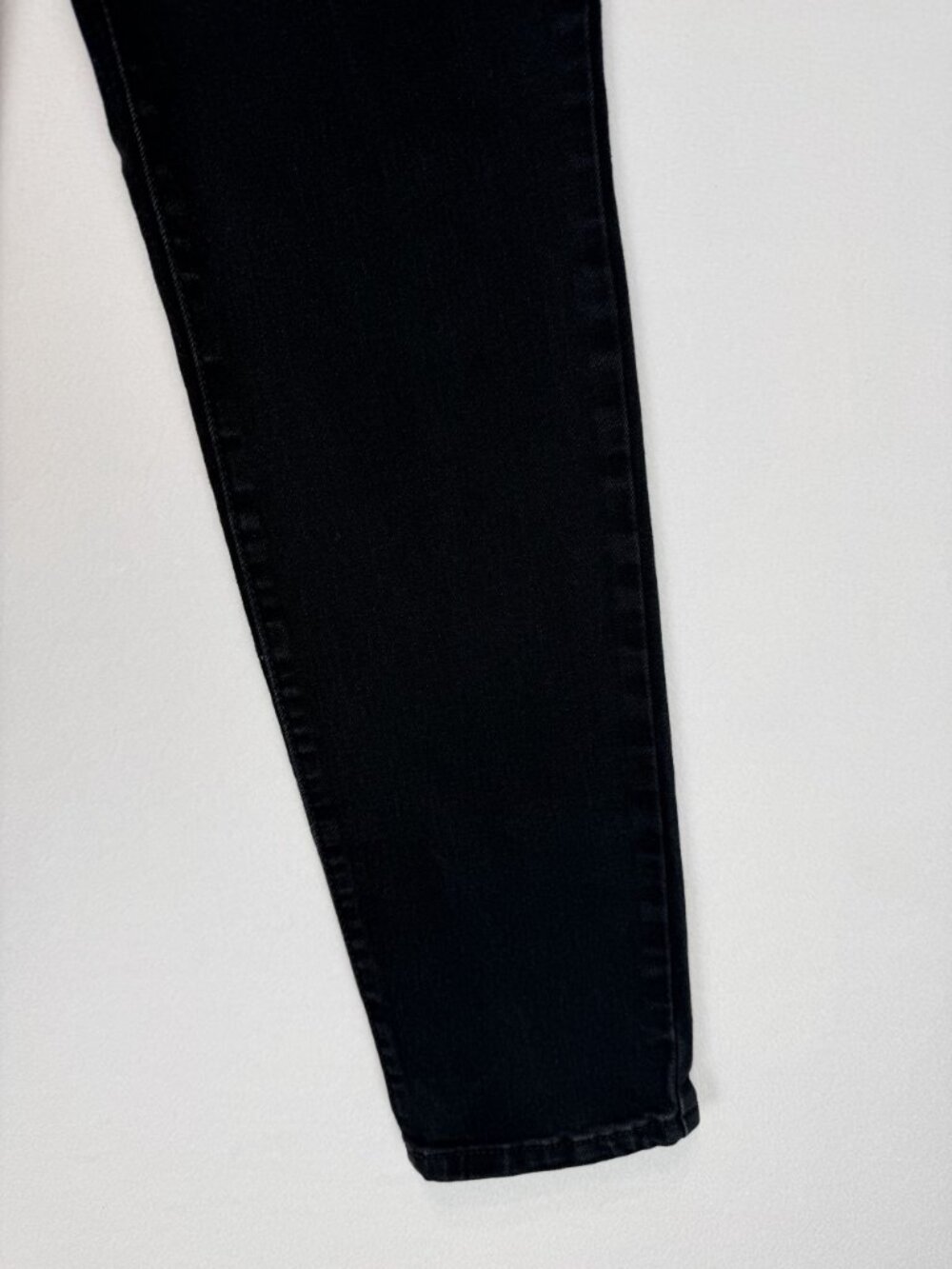 Old Navy Power Slim Straight Jeans Womens Size 4 Mid Rise Black Stretch Denim - Picture 11 of 13
